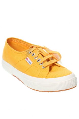 Дамски обувки Superga, Размер 40, Цвят Жълт, Цена 81,20 лв.