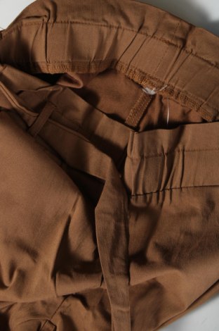 Γυναικείο παντελόνι, Μέγεθος M, Χρώμα  Μπέζ, Τιμή 3,95 €