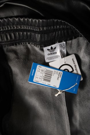 Pantaloni de femei Adidas Originals, Mărime 4XL, Culoare Negru, Preț 513,16 Lei