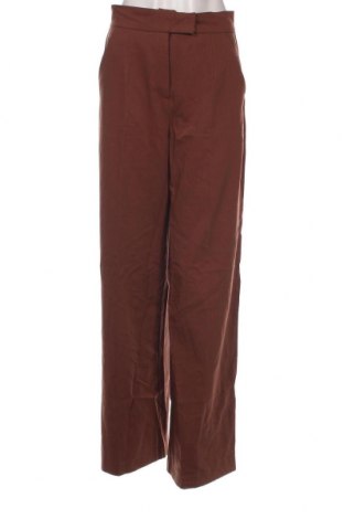 Γυναικείο παντελόνι B.Young, Μέγεθος S, Χρώμα Καφέ, Τιμή 9,46 €