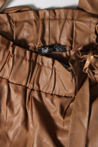 Γυναικείο παντελόνι Benissimo, Μέγεθος M, Χρώμα  Μπέζ, Τιμή 11,16 €