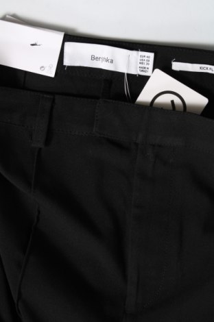 Дамски панталон Bershka, Размер M, Цвят Черен, Цена 8,28 лв.