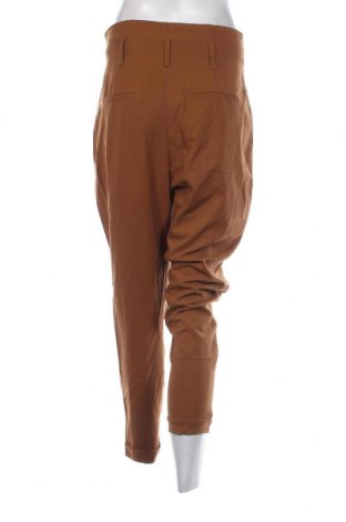 Pantaloni de femei Bershka, Mărime M, Culoare Galben, Preț 18,12 Lei