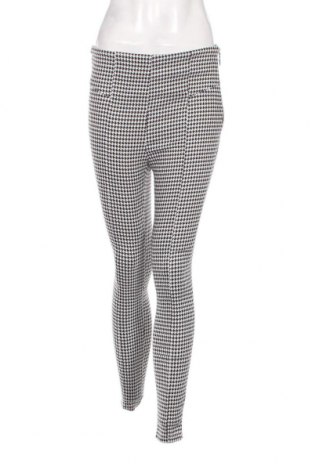 Γυναικείο παντελόνι Bershka, Μέγεθος M, Χρώμα Πολύχρωμο, Τιμή 2,87 €