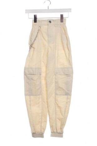 Дамски панталон Bershka, Размер XXS, Цвят Екрю, Цена 13,05 лв.