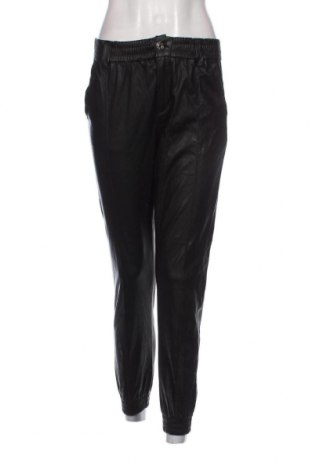 Дамски панталон Bershka, Размер S, Цвят Черен, Цена 5,22 лв.