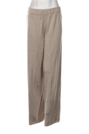 Дамски панталон Defacto, Размер XL, Цвят Бежов, Цена 14,80 лв.