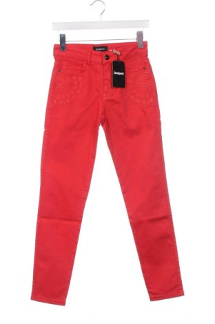Γυναικείο παντελόνι Desigual, Μέγεθος XS, Χρώμα Κόκκινο, Τιμή 36,18 €
