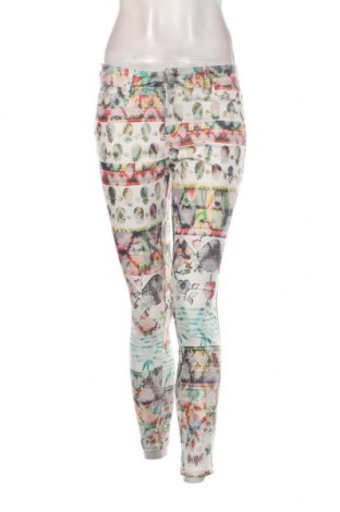 Дамски панталон Desigual, Размер M, Цвят Многоцветен, Цена 158,00 лв.