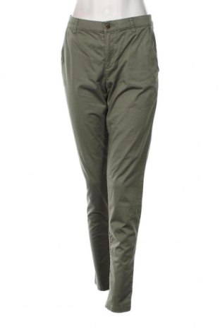 Дамски панталон Esprit, Размер S, Цвят Зелен, Цена 26,69 лв.