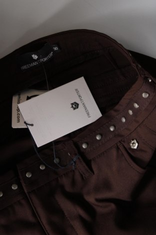 Дамски панталон Freeman T. Porter, Размер L, Цвят Кафяв, Цена 40,56 лв.