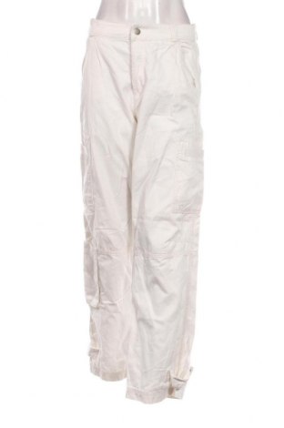 Дамски панталон H&M, Размер M, Цвят Бял, Цена 13,92 лв.