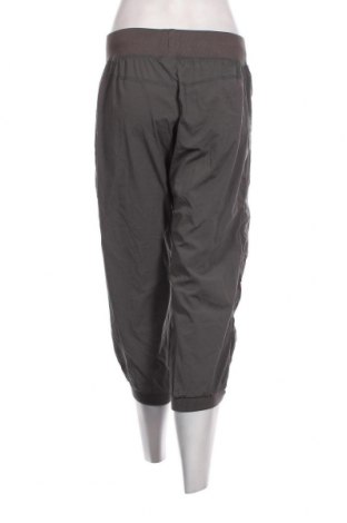 Дамски панталон H&M Sport, Размер M, Цвят Зелен, Цена 25,81 лв.