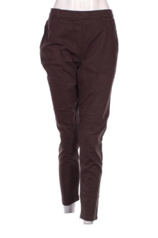 Pantaloni de femei M&Co., Mărime XL, Culoare Maro, Preț 26,71 Lei