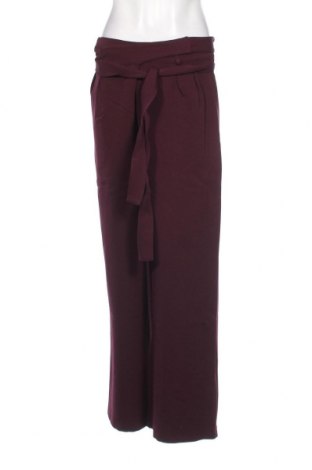 Дамски панталон Molly Bracken, Размер M, Цвят Червен, Цена 41,85 лв.