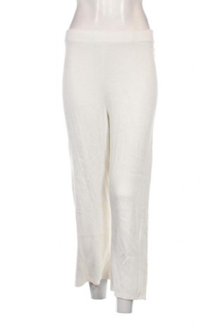 Дамски панталон Oysho, Размер M, Цвят Бял, Цена 16,40 лв.
