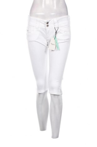 Дамски панталон Pepe Jeans, Размер M, Цвят Бял, Цена 62,40 лв.