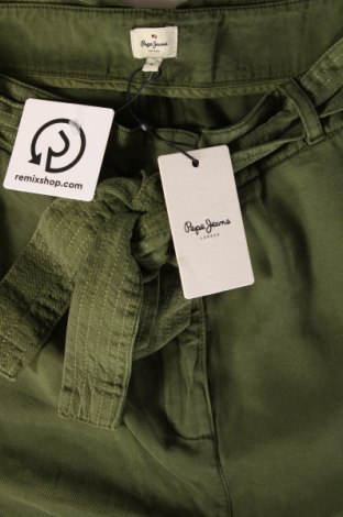 Дамски панталон Pepe Jeans, Размер M, Цвят Зелен, Цена 40,56 лв.