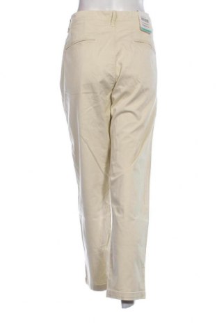 Pantaloni de femei Pepe Jeans, Mărime XXL, Culoare Bej, Preț 205,26 Lei