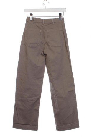 Дамски панталон Pull&Bear, Размер XS, Цвят Зелен, Цена 46,00 лв.