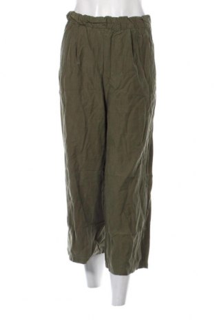 Γυναικείο παντελόνι Pull&Bear, Μέγεθος S, Χρώμα Πράσινο, Τιμή 3,95 €