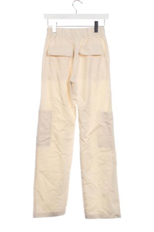 Дамски панталон Pull&Bear, Размер XS, Цвят Бежов, Цена 14,79 лв.
