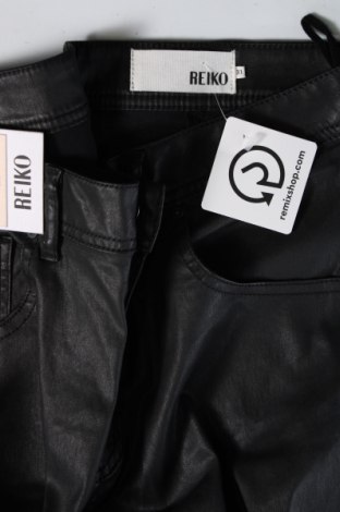 Γυναικείο παντελόνι Reiko, Μέγεθος XL, Χρώμα Μαύρο, Τιμή 19,98 €