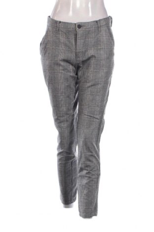 Дамски панталон Reserved, Размер M, Цвят Сив, Цена 13,92 лв.
