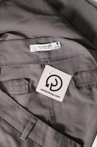 Pantaloni de femei Reserved, Mărime XL, Culoare Gri, Preț 55,13 Lei