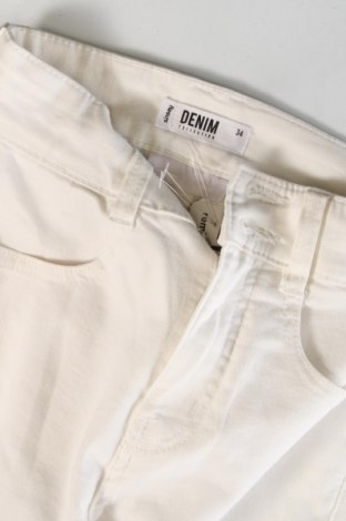 Pantaloni de femei Sinsay, Mărime XS, Culoare Alb, Preț 44,89 Lei