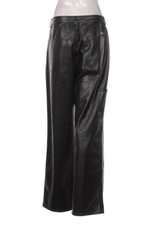 Dámske nohavice Tommy Jeans, Veľkosť M, Farba Čierna, Cena  47,32 €
