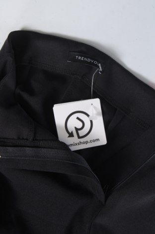 Pantaloni de femei Trendyol, Mărime XXS, Culoare Negru, Preț 45,89 Lei