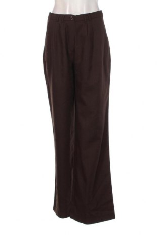 Дамски панталон Trendyol, Размер M, Цвят Кафяв, Цена 65,03 лв.