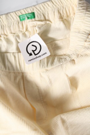 Pantaloni de femei United Colors Of Benetton, Mărime M, Culoare Ecru, Preț 45,89 Lei