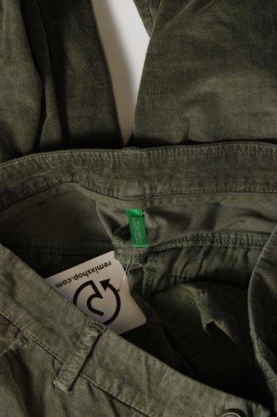 Дамски панталон United Colors Of Benetton, Размер M, Цвят Зелен, Цена 26,58 лв.