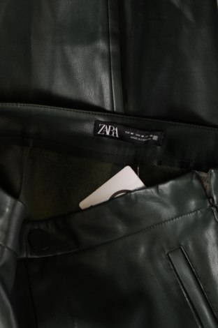 Pantaloni de femei Zara, Mărime S, Culoare Verde, Preț 31,01 Lei