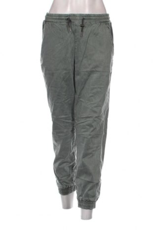 Дамски панталон Zara, Размер XL, Цвят Зелен, Цена 16,20 лв.