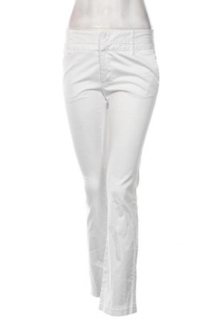 Damenhose Zara, Größe M, Farbe Weiß, Preis 6,23 €