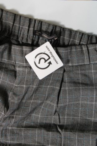 Дамски панталон Zara Trafaluc, Размер S, Цвят Черен, Цена 5,13 лв.