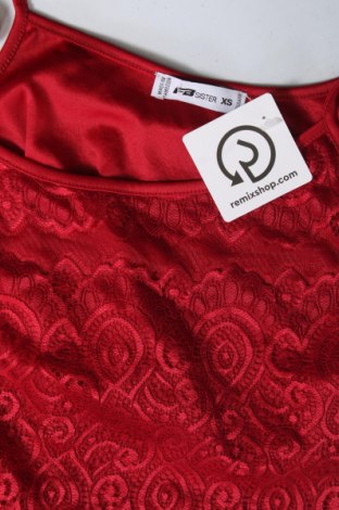 Damska koszulka na ramiączkach Fb Sister, Rozmiar XS, Kolor Czerwony, Cena 11,99 zł