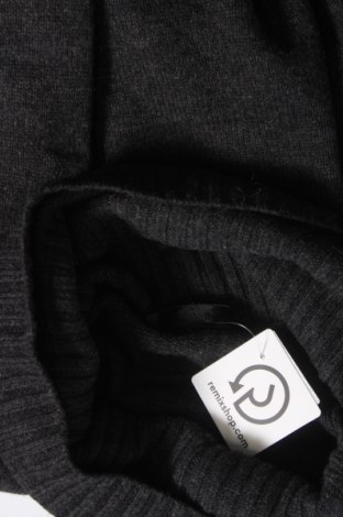 Дамски пуловер FFC, Размер M, Цвят Сив, Цена 38,40 лв.