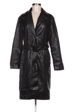 Дамско кожено палто Bershka, Размер XS, Цвят Черен, Цена 35,20 лв.