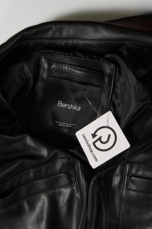 Dámská kožená bunda  Bershka, Velikost XL, Barva Černá, Cena  453,00 Kč