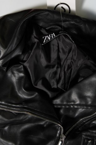 Γυναικείο δερμάτινο μπουφάν Zara, Μέγεθος M, Χρώμα Μαύρο, Τιμή 25,36 €