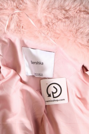 Дамско палто Bershka, Размер XS, Цвят Розов, Цена 107,00 лв.