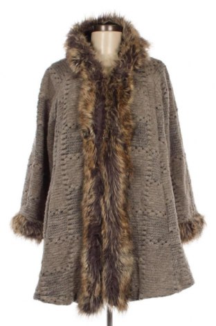 Дамско палто Made In Italy, Размер XL, Цвят Бежов, Цена 59,92 лв.
