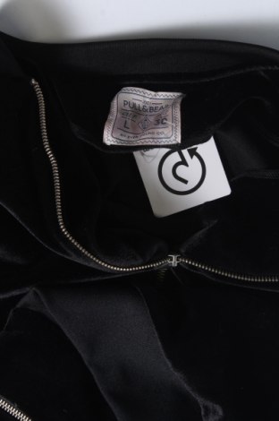 Γυναικεία αθλητική ζακέτα Pull&Bear, Μέγεθος L, Χρώμα Μαύρο, Τιμή 6,27 €