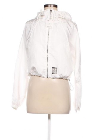 Γυναικείο μπουφάν Bershka, Μέγεθος S, Χρώμα Λευκό, Τιμή 18,65 €