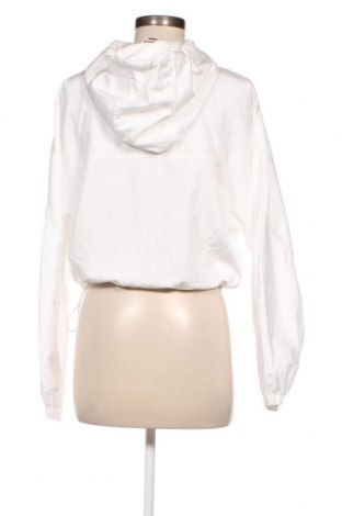 Γυναικείο μπουφάν Bershka, Μέγεθος S, Χρώμα Λευκό, Τιμή 18,65 €