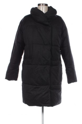 Γυναικείο μπουφάν Monki, Μέγεθος S, Χρώμα Μαύρο, Τιμή 20,90 €